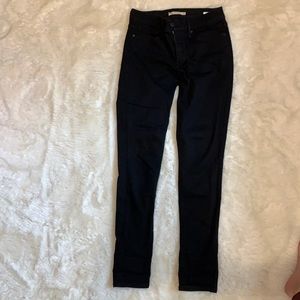 Levi’s 311 Shaping Skinny in ultra black size 27.